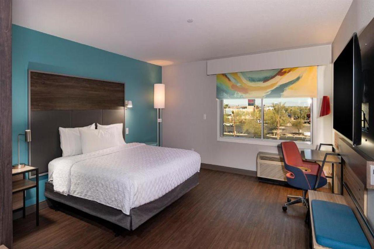 Tru By Hilton Phoenix Glendale Westgate Extérieur photo